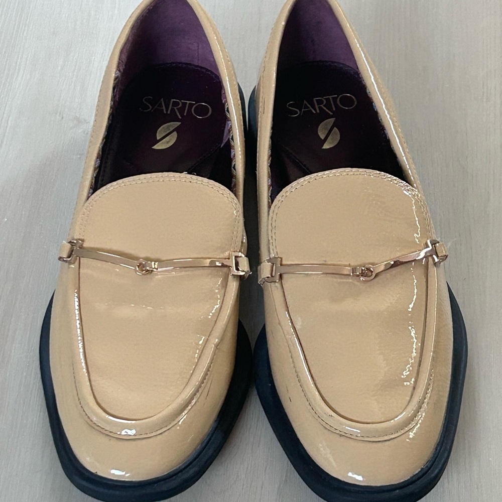 Women's Cream Loafers